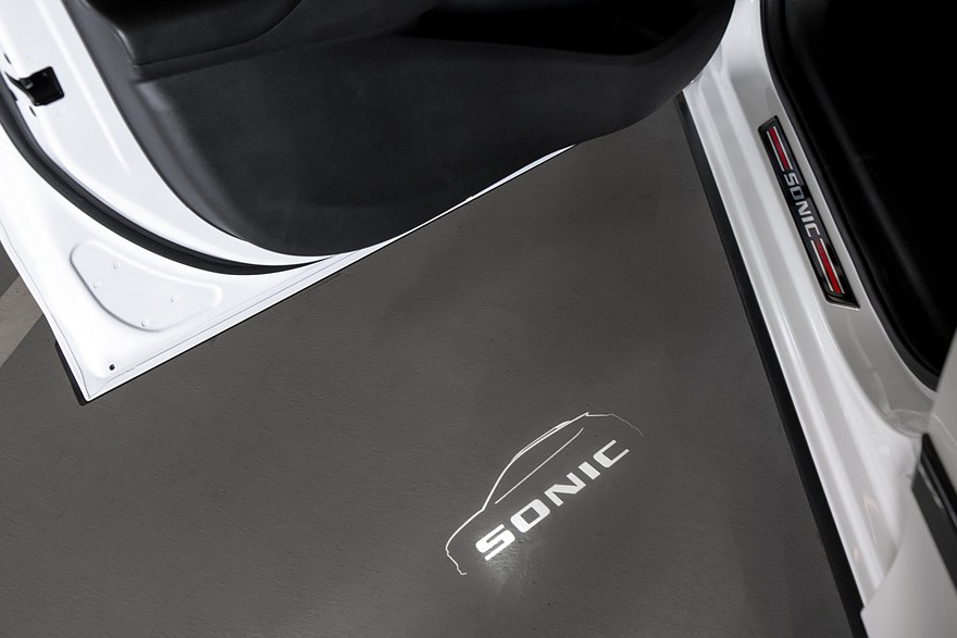 Chevrolet Sonic RS с допами