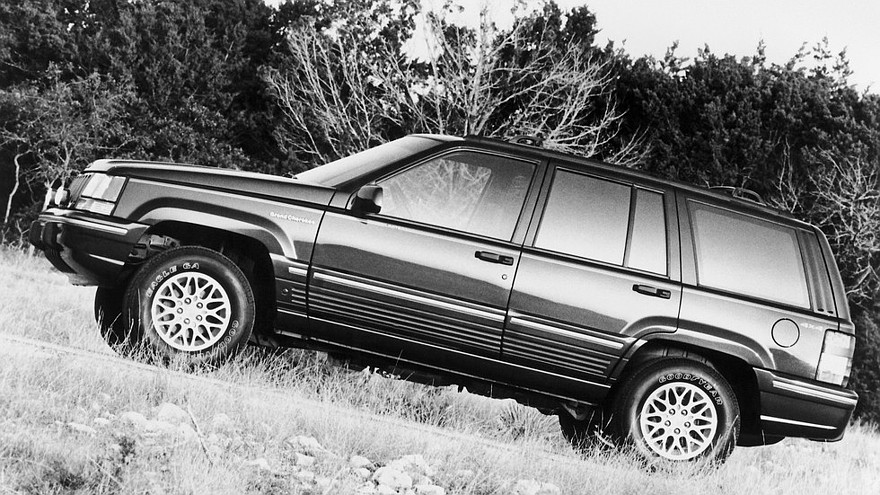 2 1993–96 Jeep Grand Cherokee Limited (ZJ)