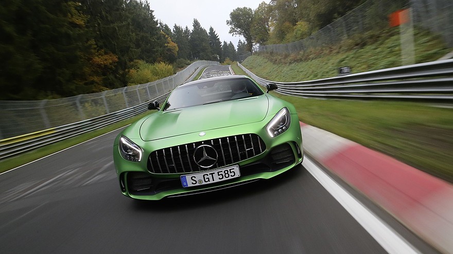 In 7.10,9 Minuten um den Nürburgring: Mercedes-AMG GT R: Top Nordschleifen-Rundenzeit für das „Beast of the Green Hell“