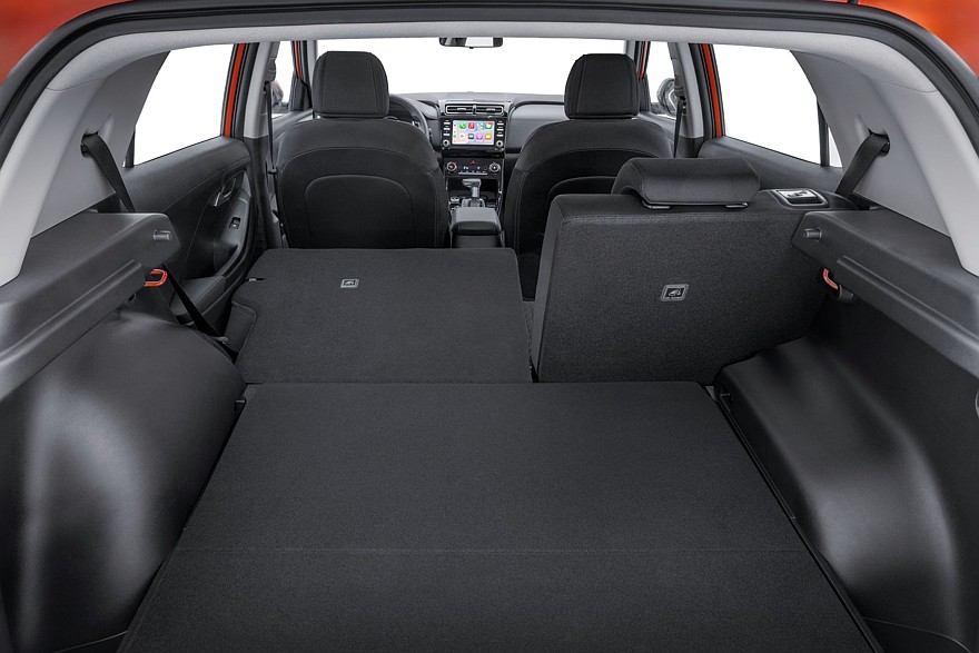 Электронные системы и панорамная крыша: изучаем комплектации Solaris HC