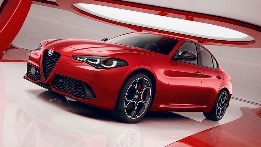 На фото: Alfa Romeo Giulia
