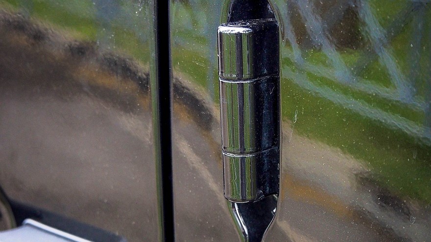 Mercedes-Benz G-Klasse дверная петля