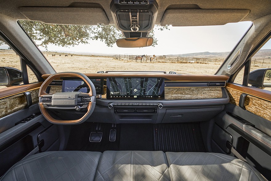 На фото: салон Scout Terra