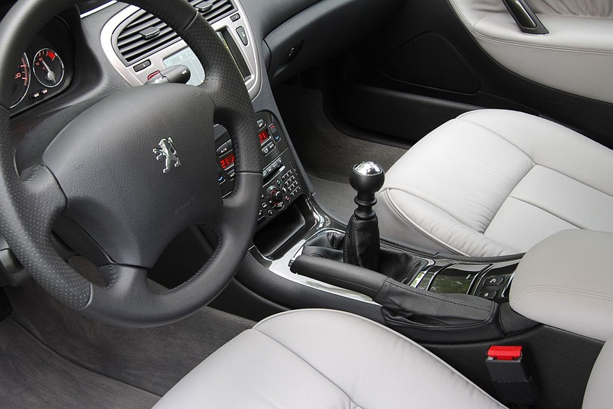 Peugeot 607 ’2004–2010