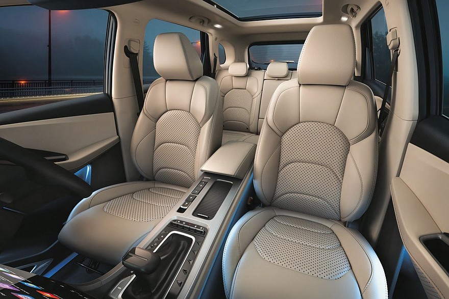 Кроссовер MG Hector, брат Chevrolet Captiva: грядёт ещё один рестайлинг