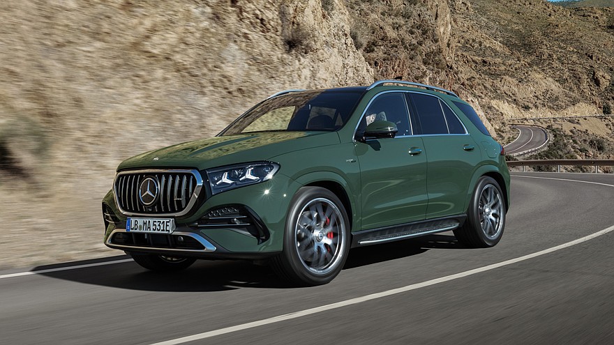 На фото: обновлённый кроссовер Mercedes‑AMG GLE 53 Hybrid 4Matic+