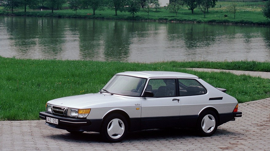 На фото: Saab 900 Turbo '1980–87
