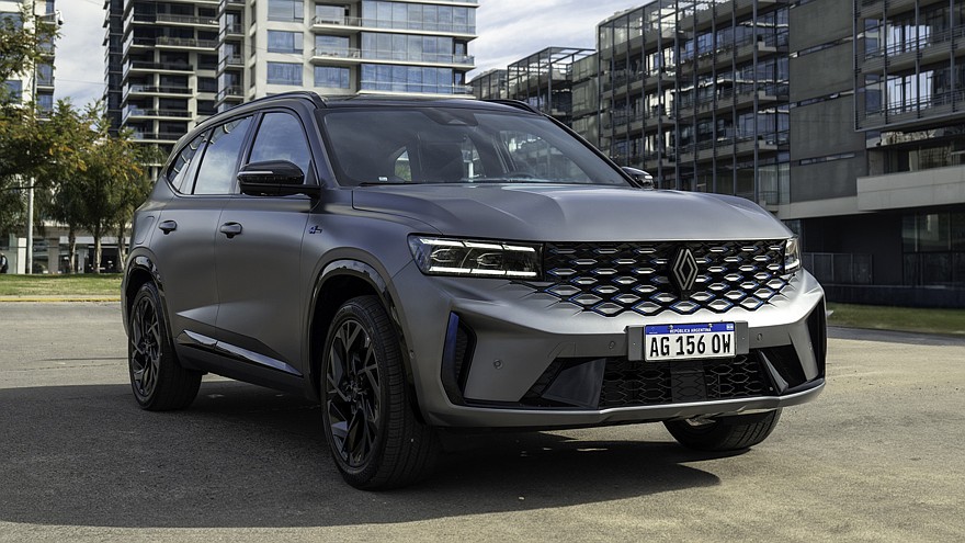 На фото: Renault Grand Koleos