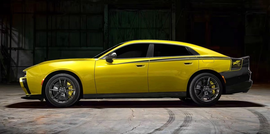 «Пчёлка» вернулась и готова всех покусать: представлен новый Dodge Charger Super Bee
