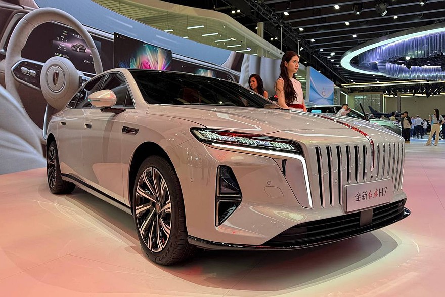 Новый Hongqi H7
