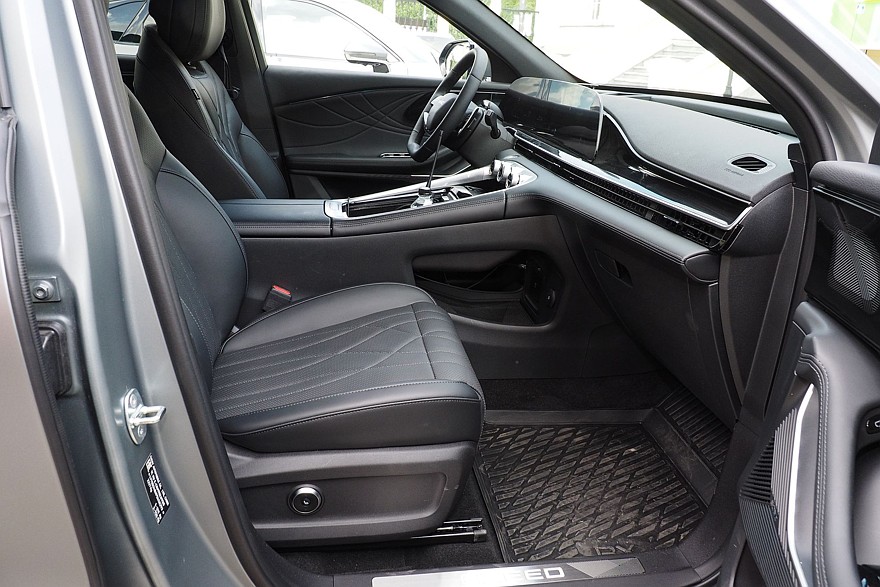 Компас покупателя: какая комплектация Exeed RX подойдет вам идеально