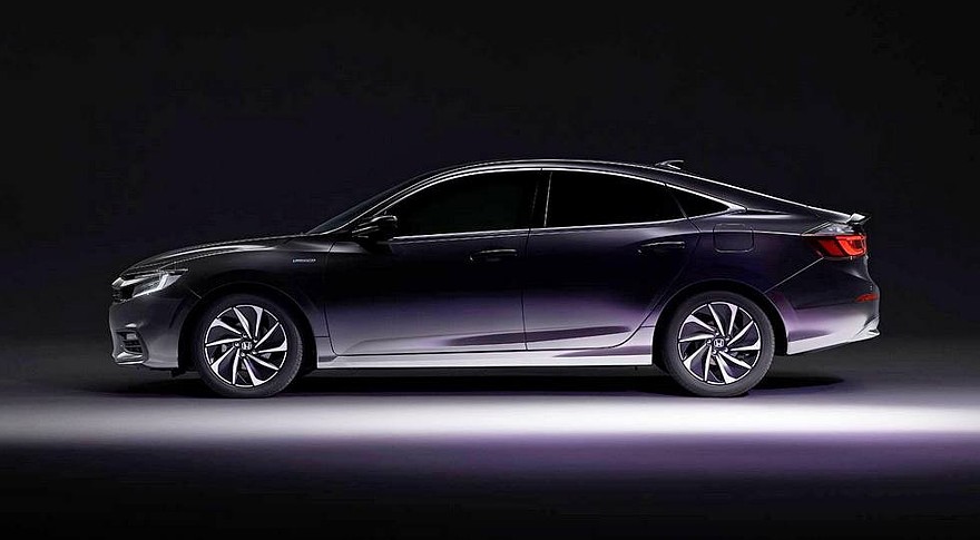 Новый Honda Insight для японского рынка