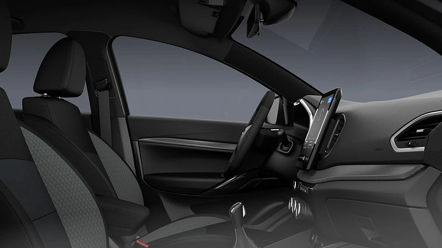 На фото: салон Lada Vesta и Vesta SW