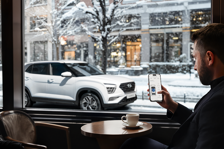 Электронные системы и панорамная крыша: изучаем комплектации Solaris HC