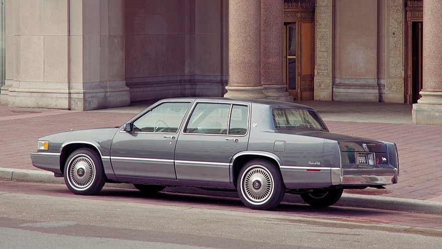 Cadillac Sedan de Ville '1989–93