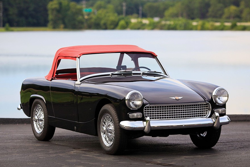 Осталось ныне только имя: безумно дорогой и никому не нужный Desande Roadster