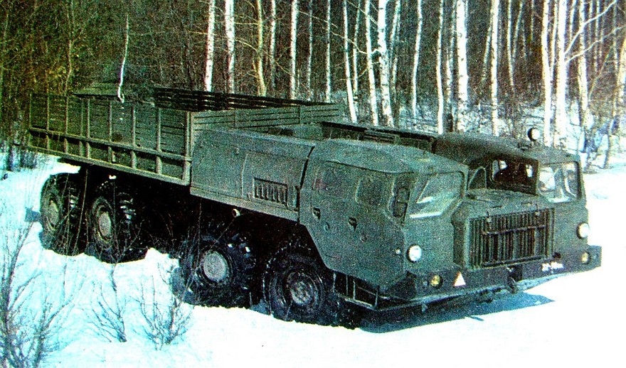 Грузовик МАЗ-543П двойного назначения в качестве военной учебной машины (из архива Л. Шугурова)