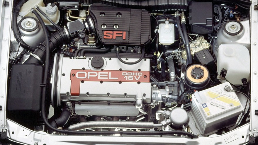 Под капотом Opel Calibra 2.0i 16V '1990–94