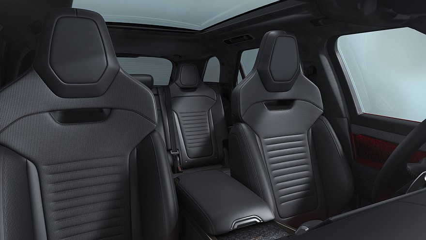 У Range Rover Sport появилась юбилейная спецверсия Twenty Edition