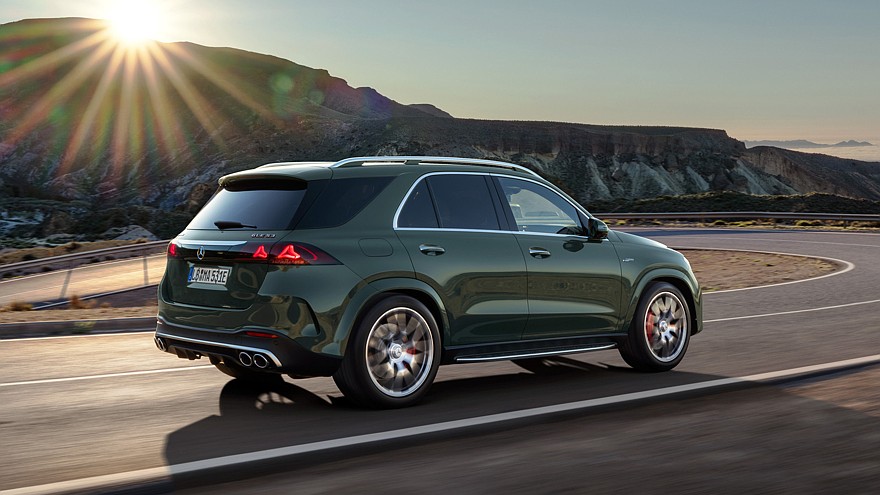 На фото: обновлённый кроссовер Mercedes‑AMG GLE 53 Hybrid 4Matic+