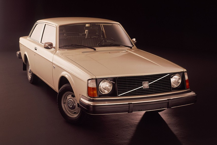 Купе несбывшихся надежд: как появился Volvo C30 и почему он провалился