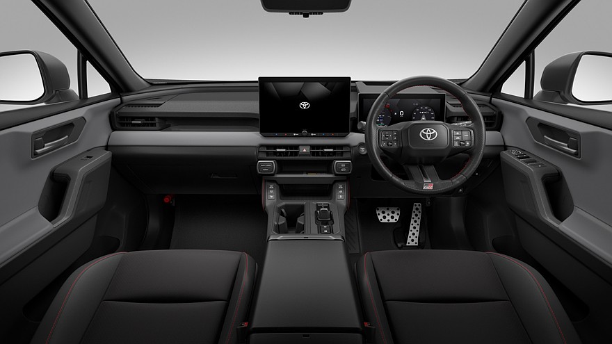 На фото: салон Toyota RAV4 GR Sport