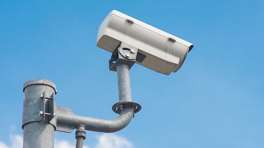 The traffic security CCTV camera operating on road detecting tra