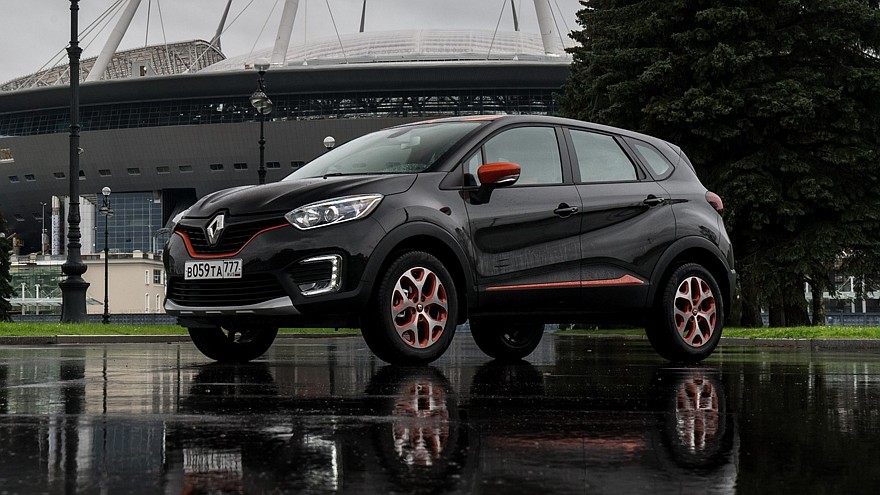 Renault Kaptur '2016–н.в. черный три четверти