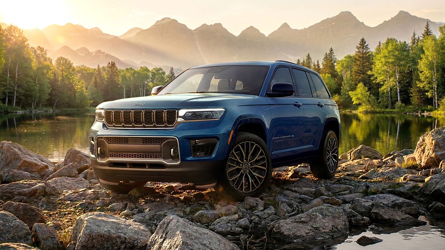 На фото: Jeep Grand Cherokee Overland