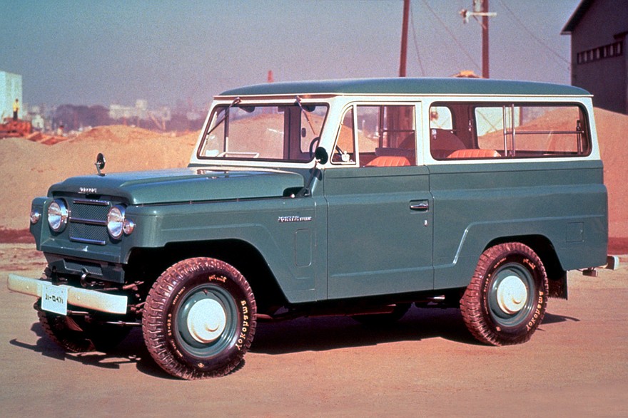 Nissan Patrol 60 (1960) отличался разнообразием версий