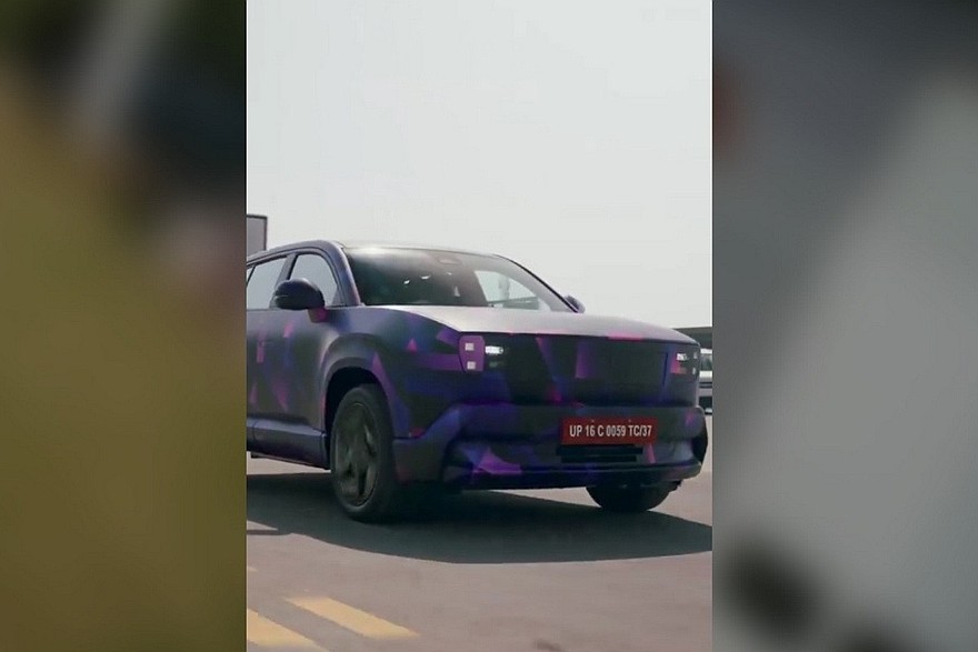 Тестовый прототип грядущего электрического паркетника Honda индийского производства