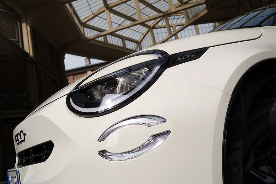 Бензиновый Fiat 600 Street