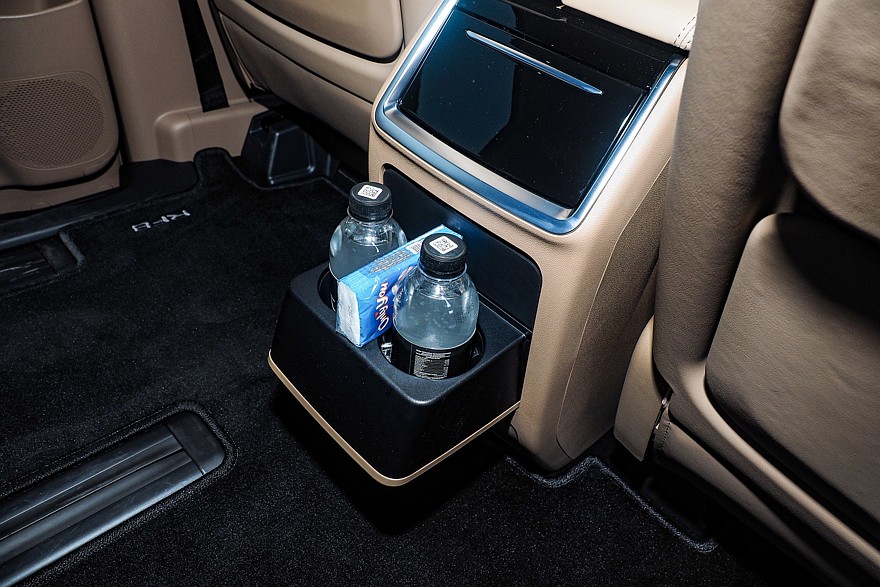 Брат из Китая приехал: тест-драйв JAC RF8