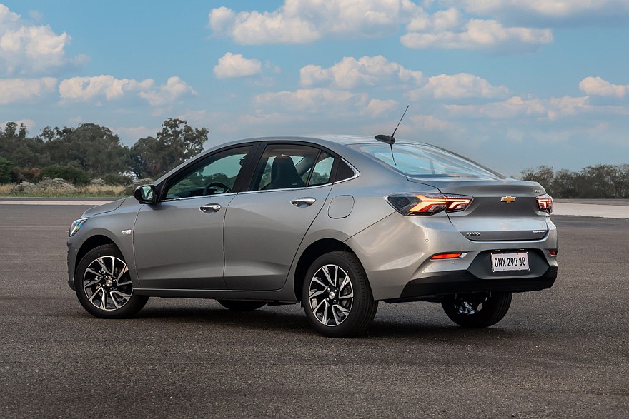 Chevrolet Onix Plus