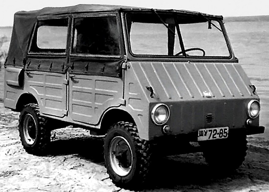 Многоцелевой заднемоторный грузопассажирский автомобиль ЗАЗ-971