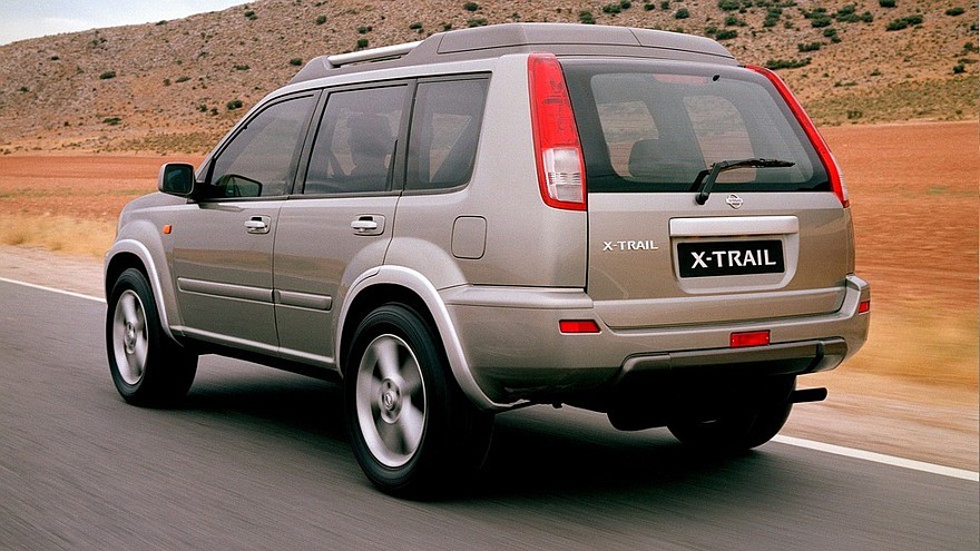 На фото: Nissan X-Trail '2001–04