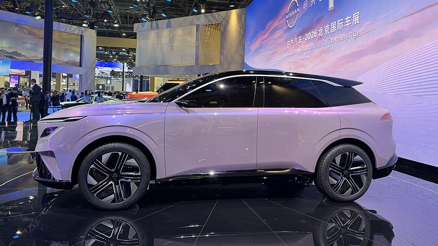 На фото: концепт Nissan Urban SUV PHEV