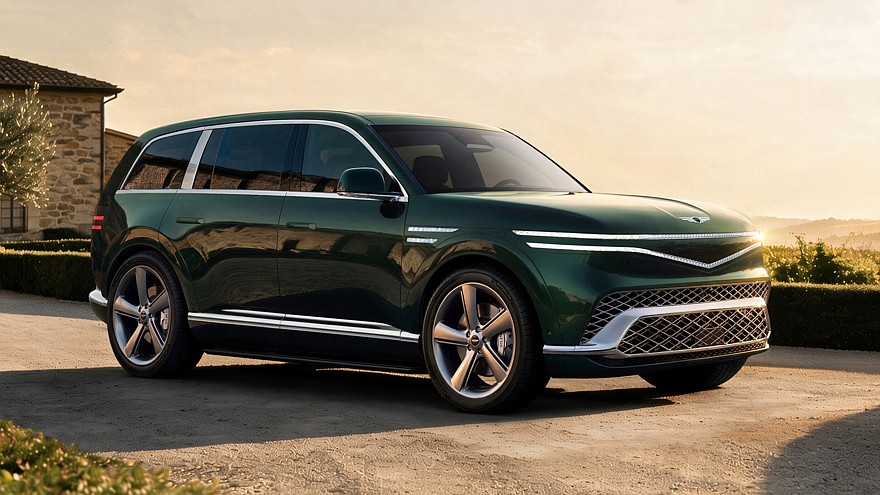 На фото: Genesis GV90