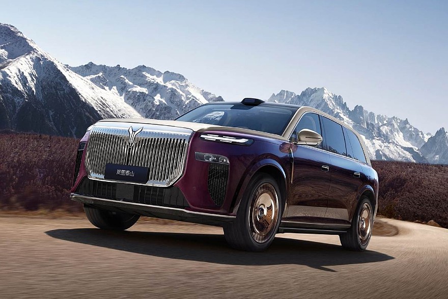 Трехрядный Voyah Taishan