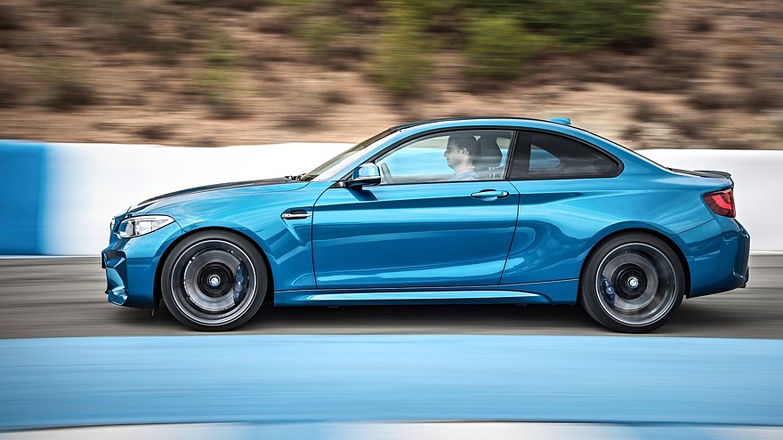 P90199674_highRes_the-new-bmw-m2-coupe