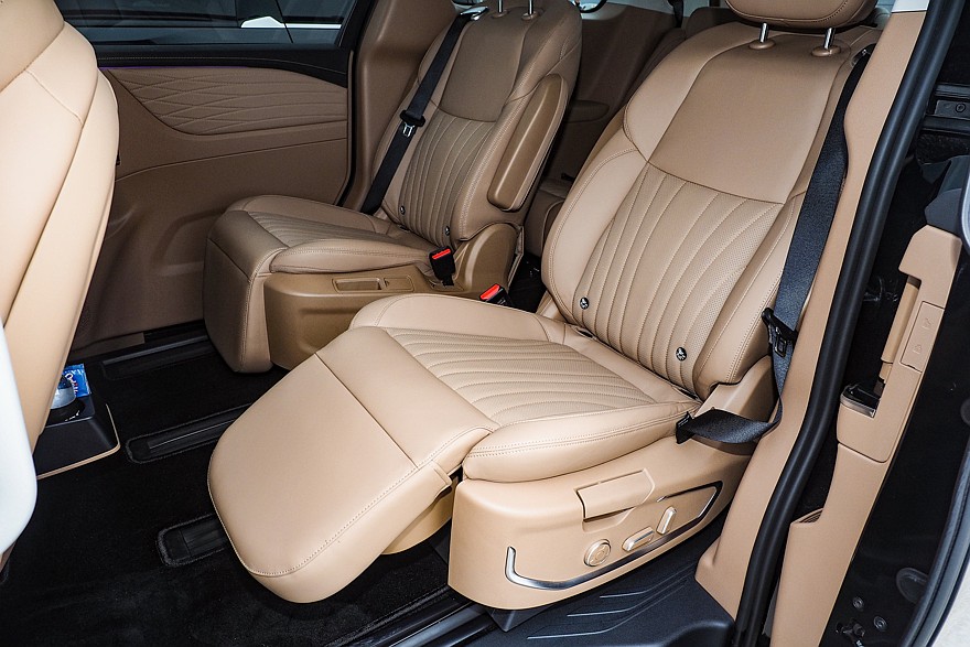 Брат из Китая приехал: тест-драйв JAC RF8