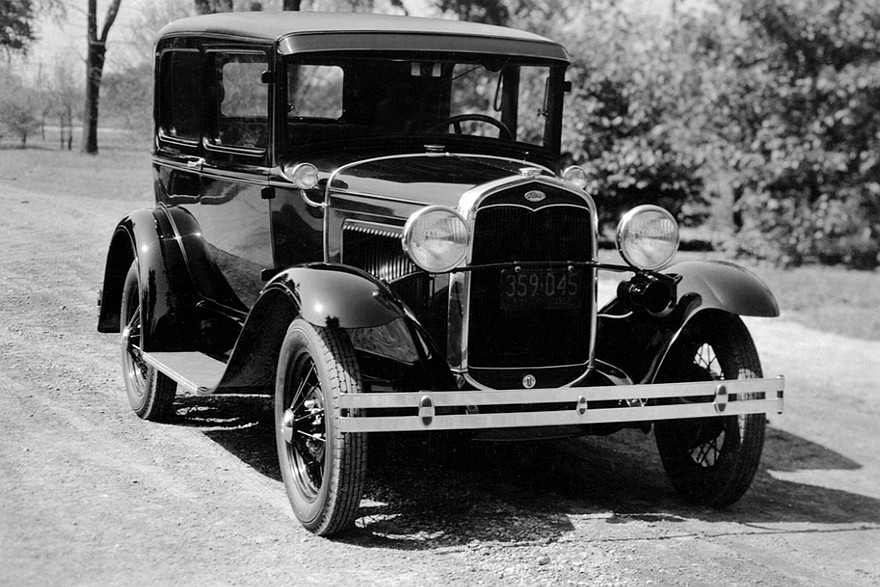 На фото: Ford Model A Sedan '1930–31