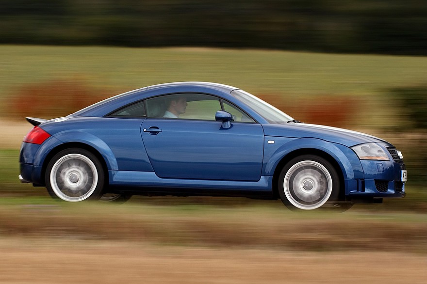 Четыре кольца эгоиста: как появилась Audi TT и как она опозорилась на автобанах