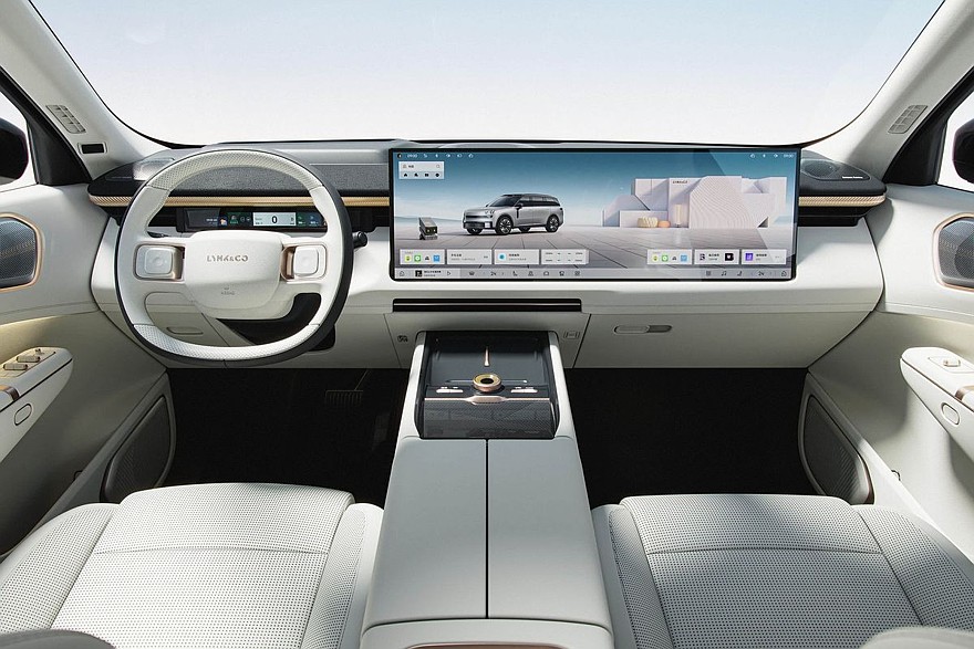 Прежний Lynk & Co 900