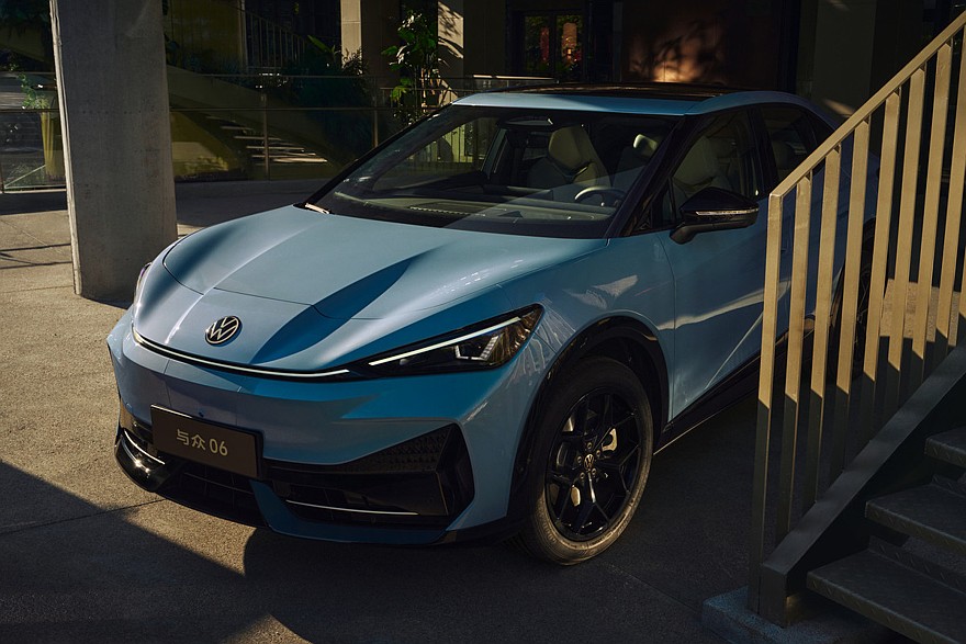 Volkswagen ID.Unyx 06