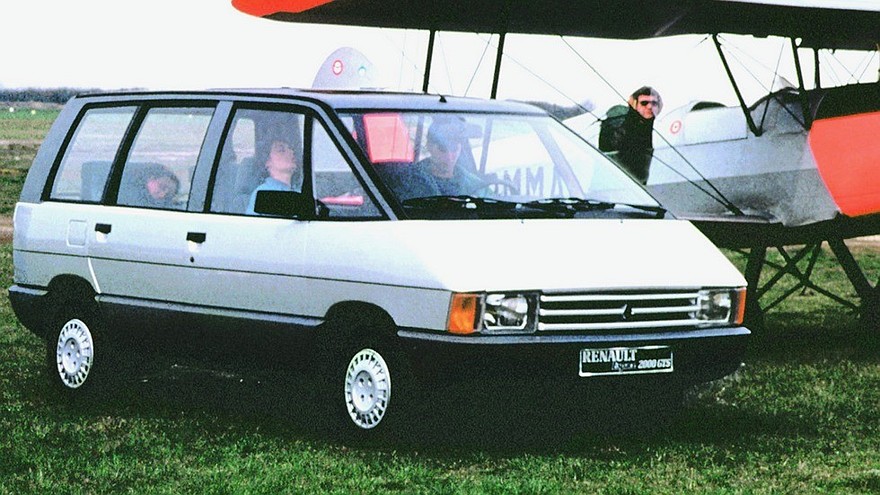 Первый универсал повышенной вместимости Renault Espace. 1984 год
