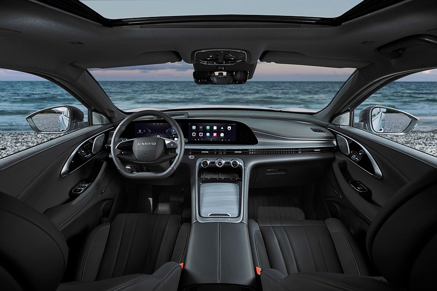 Покупаем Exeed TXL: что это за автомобиль и чем он интересен