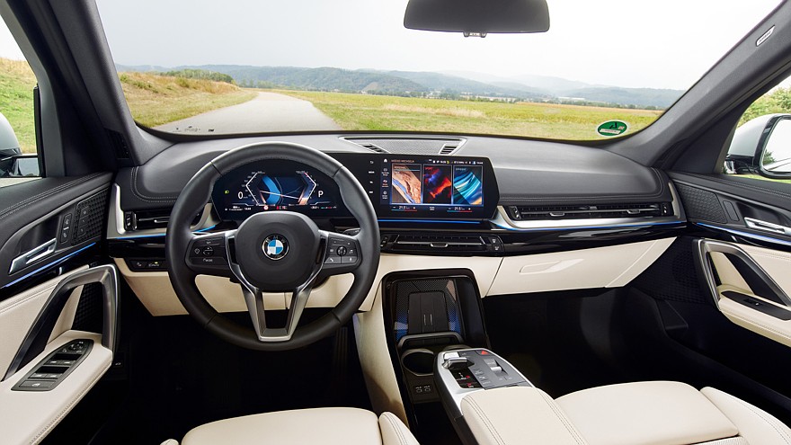 Нынешний BMW X1 (U11)