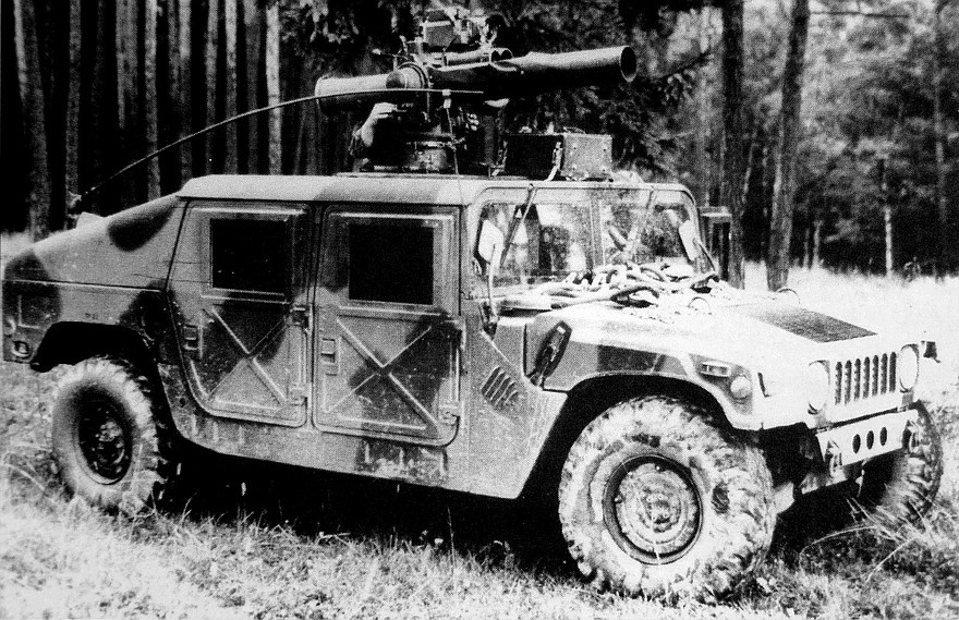 Транспортер вооружения HMMWV М966 с противотанковой системой TOW