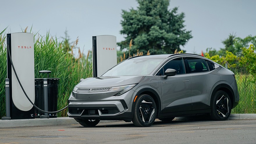 Mitsubishi Eclipse Sportback EV